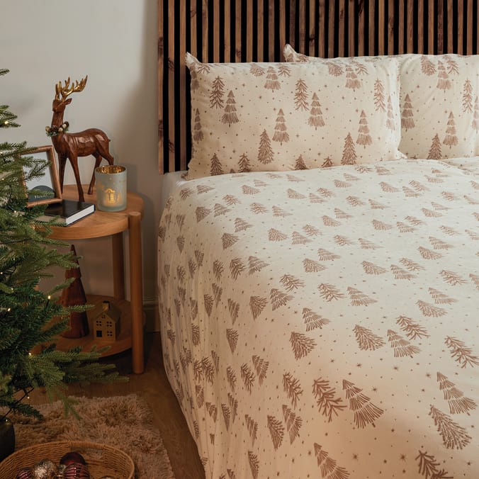 Winter Luxe Tree Print Duvet Set | Home Bargains