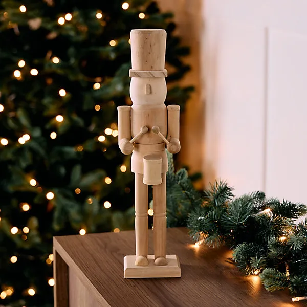 Wood Nutcracker Table top decoration, (H)380mm - Natural