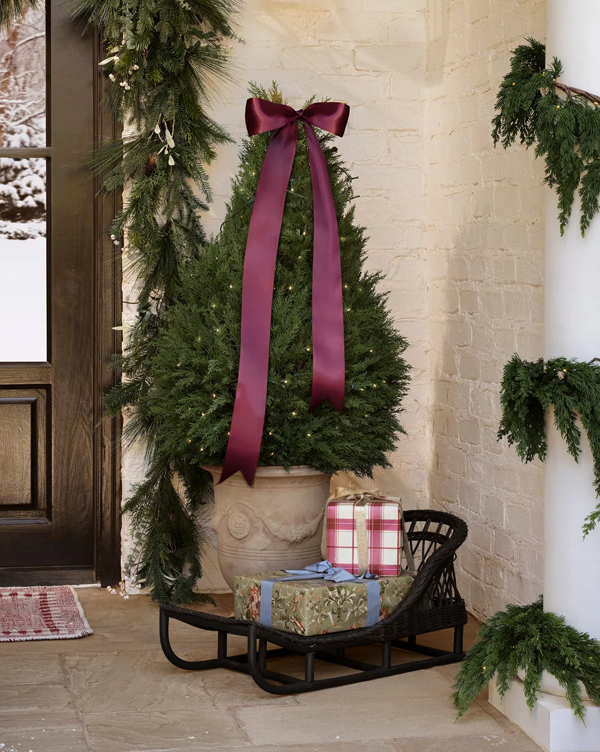 Woven Porch Sleigh