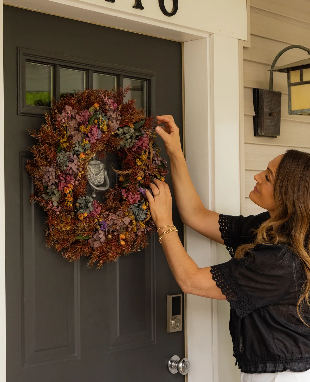 Wreaths & Seasonal Door Decor–Post & Porch