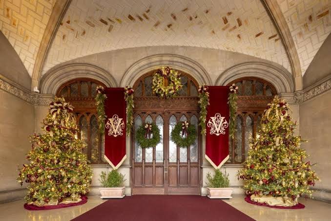 Your 2026 Guide to Christmas at Biltmore: Dates, Tours, and Events |  Explore Asheville