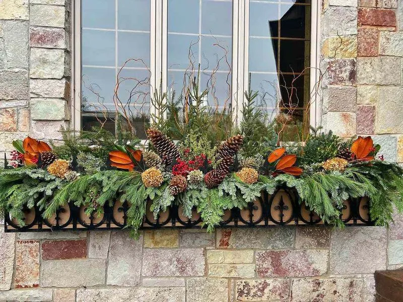 Your Empty Window Boxes Are Begging For A Holiday Makeover - 17 Christmas  Ideas That Stop Neighbors On The Sidewalk - My Productive Backyard